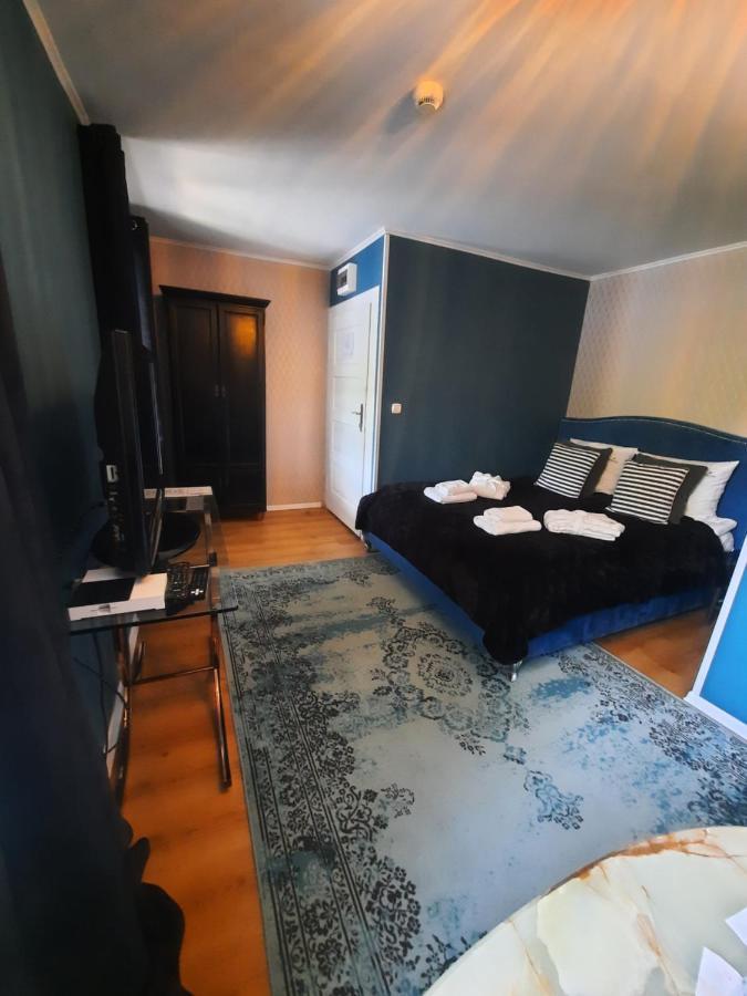 Fregata Bed & Breakfast Zagorze Slaskie Ngoại thất bức ảnh